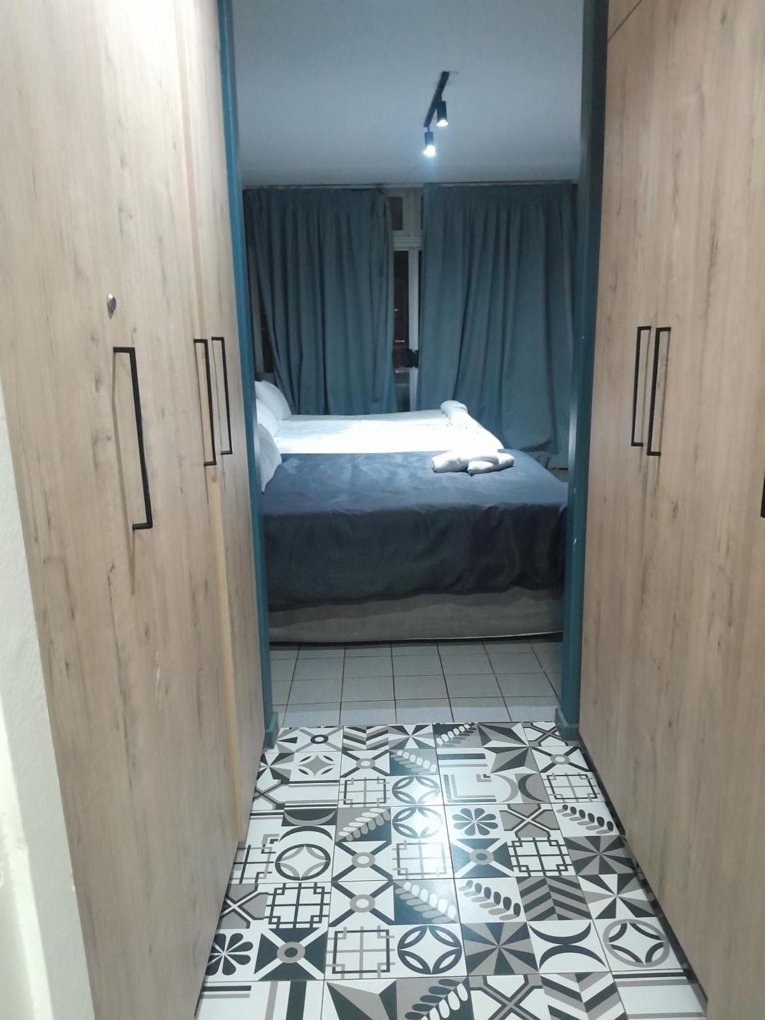 54m² Studio-apartment, 1 Eigene * Durban